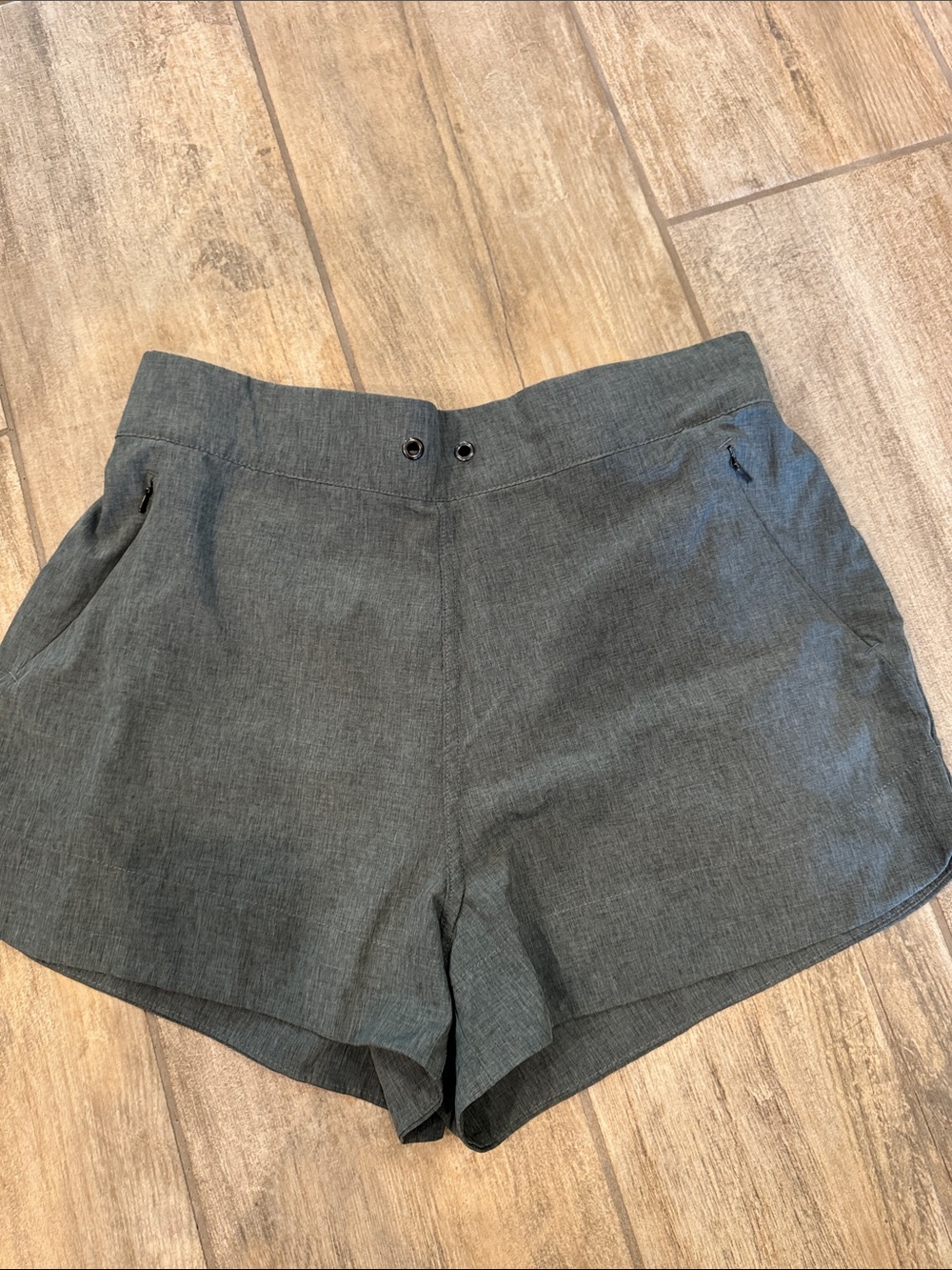 Women's Green Casual Shorts Size medium